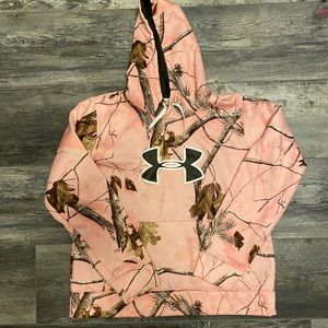 Women’s XL Under Armor hoodie